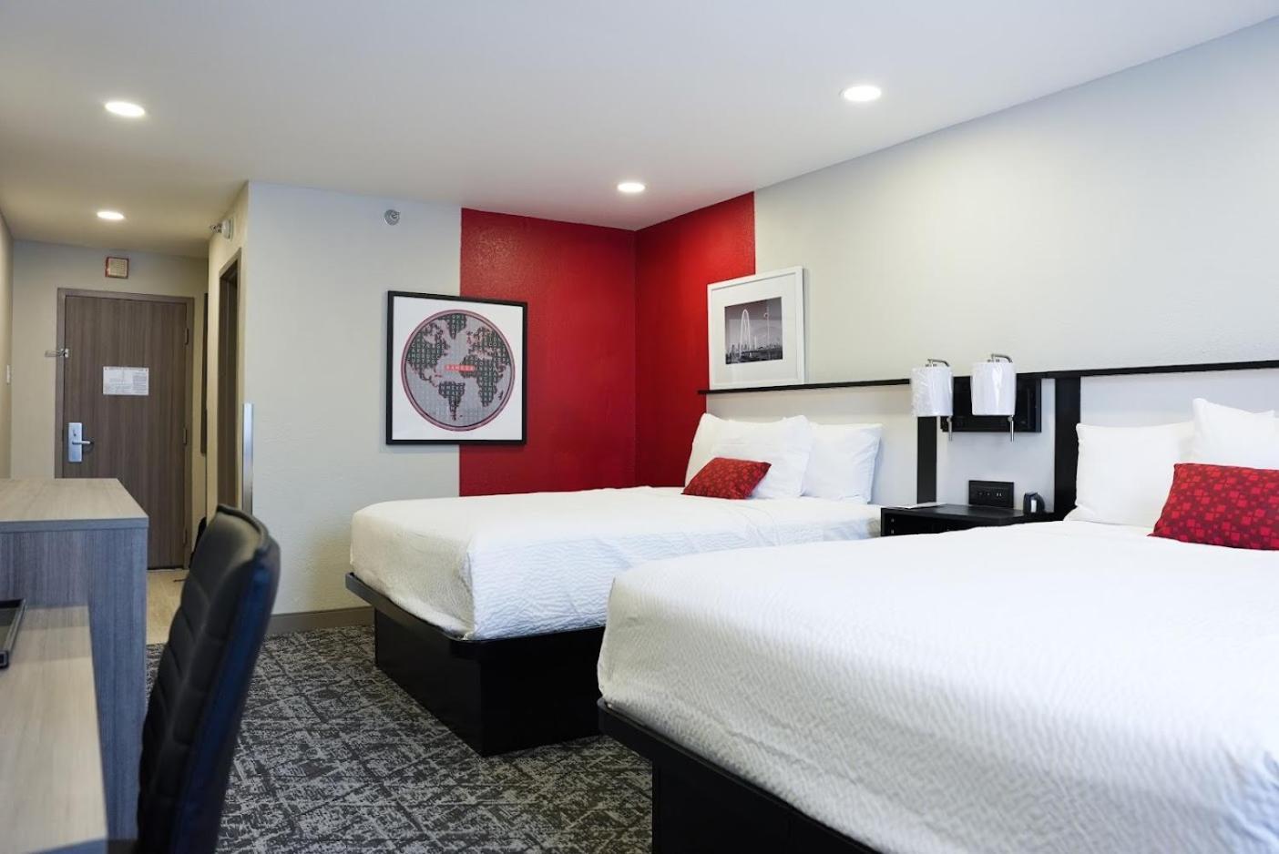 מלון אירווינג Ramada By Wyndham Dfw Airport מראה חיצוני תמונה